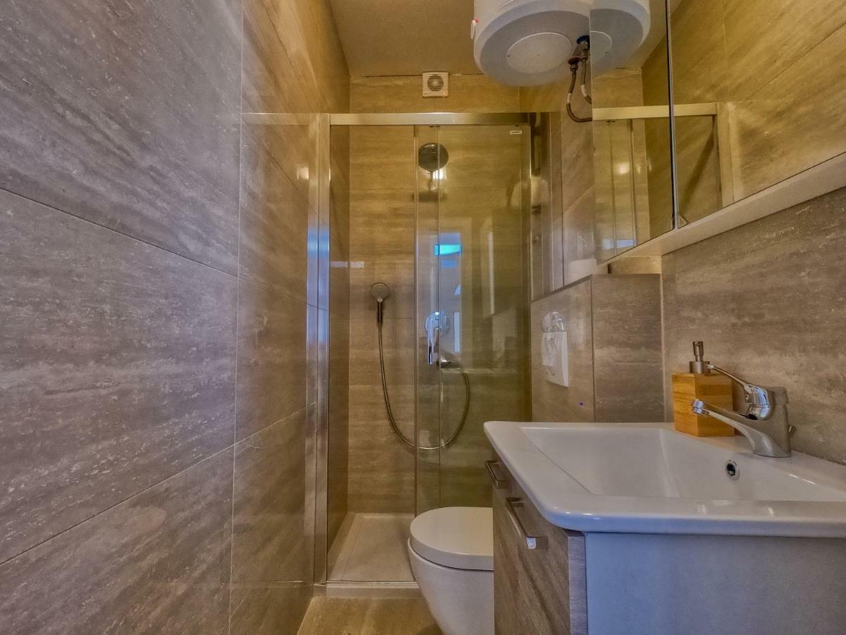 Apartman Ante Sukošan Exterior foto